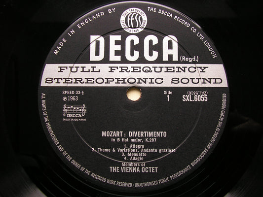 MOZART: DIVERTIMENTO K287 / MICHAEL HAYDN: DIVERTIMENTO in G    MEMBERS OF THE VIENNA OCTET    SXL 6055