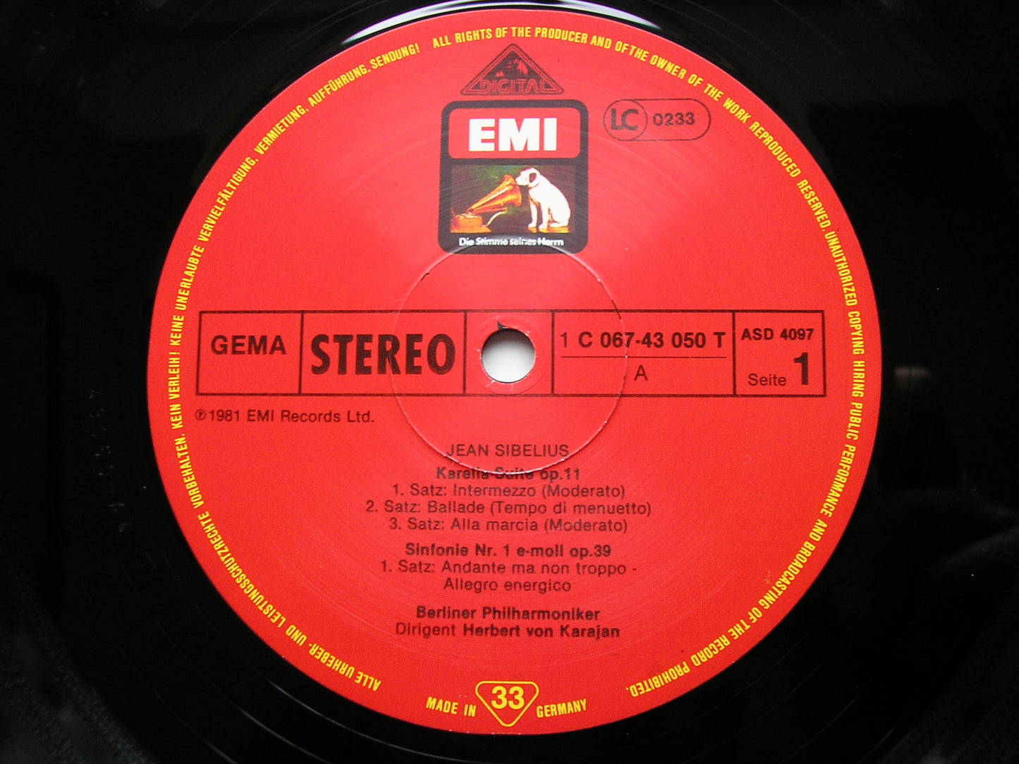 SIBELIUS: SYMPHONY No. 1 / KARELIA SUITE KARAJAN / BERLIN PHILHARMONIC ASD 4097