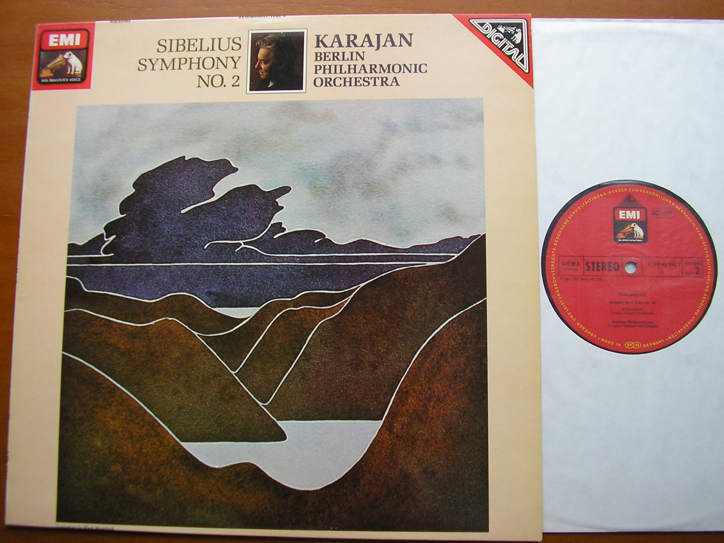 SIBELIUS: SYMPHONY No. 2 KARAJAN / BERLIN PHILHARMONIC ASD 4060