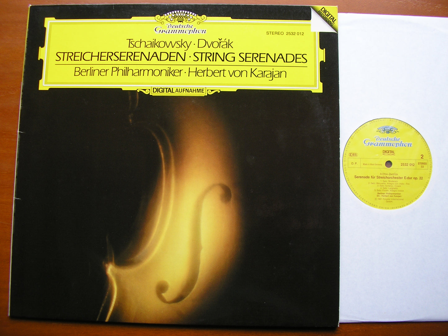 TCHAIKOVSKY & DVORAK: SERENADES FOR STRINGS KARAJAN / BERLIN PHILHARMONIC 2532 012