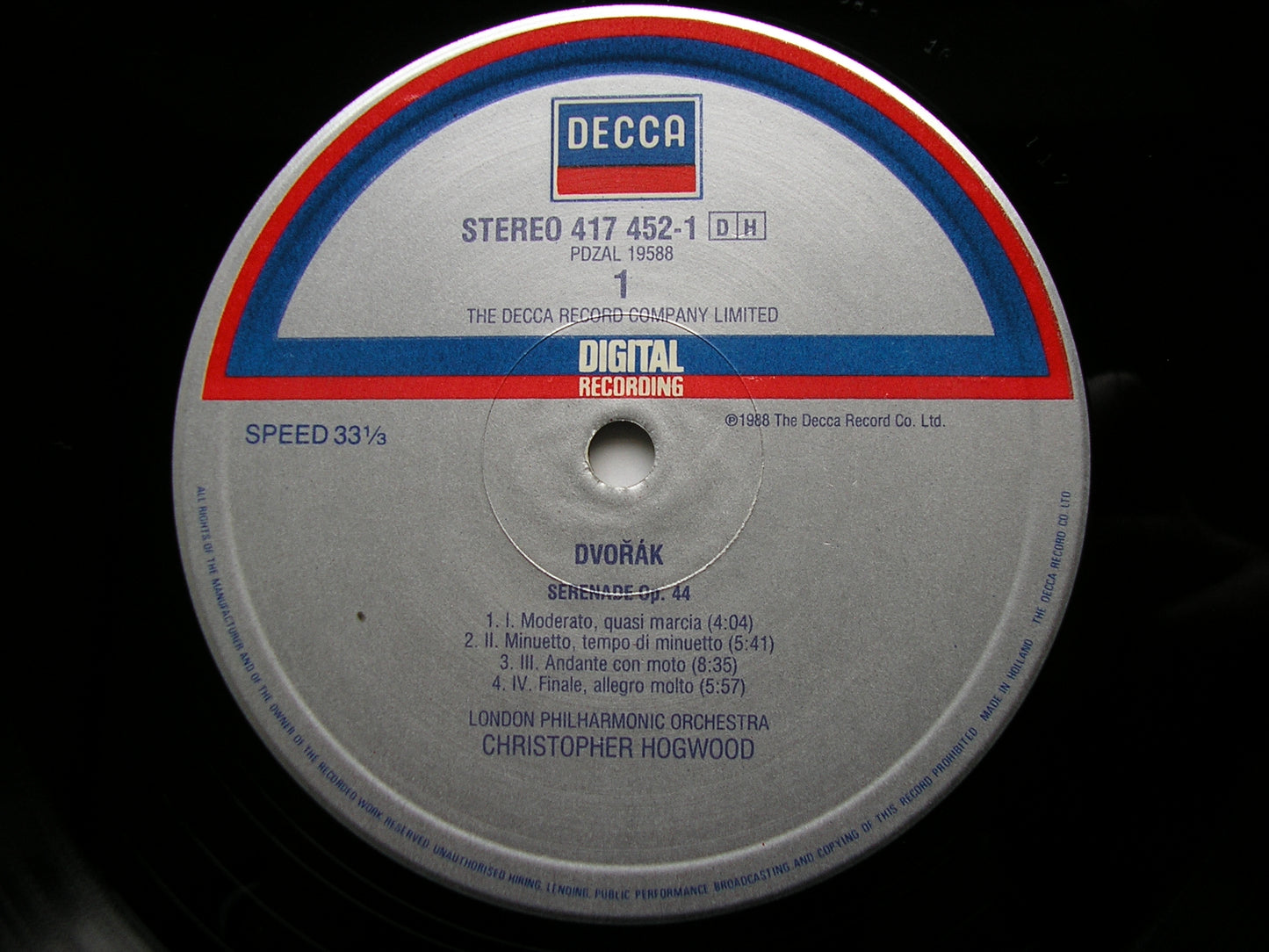 DVORAK: SERENADES Op. 22 for Strings / Op. 44 for Wind    HOGWOOD / LONDON PHILHARMONIC    417 452