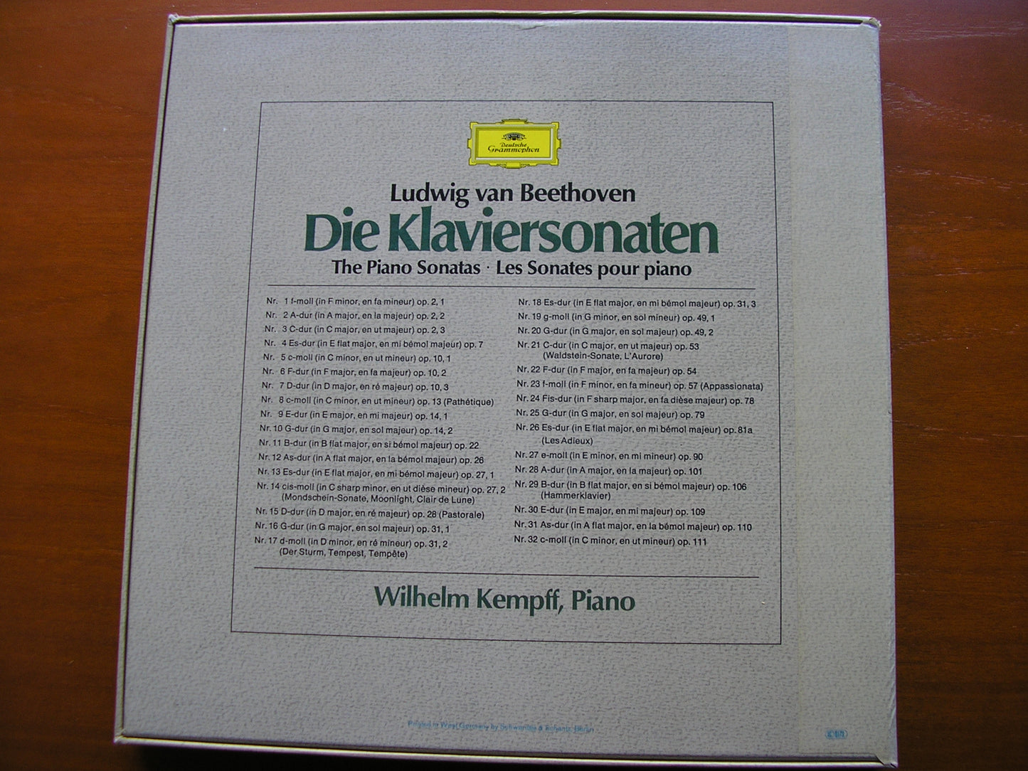 BEETHOVEN: THE COMPLETE PIANO SONATAS    WILHELM KEMPFF   10 LP BOX SET    2740 228