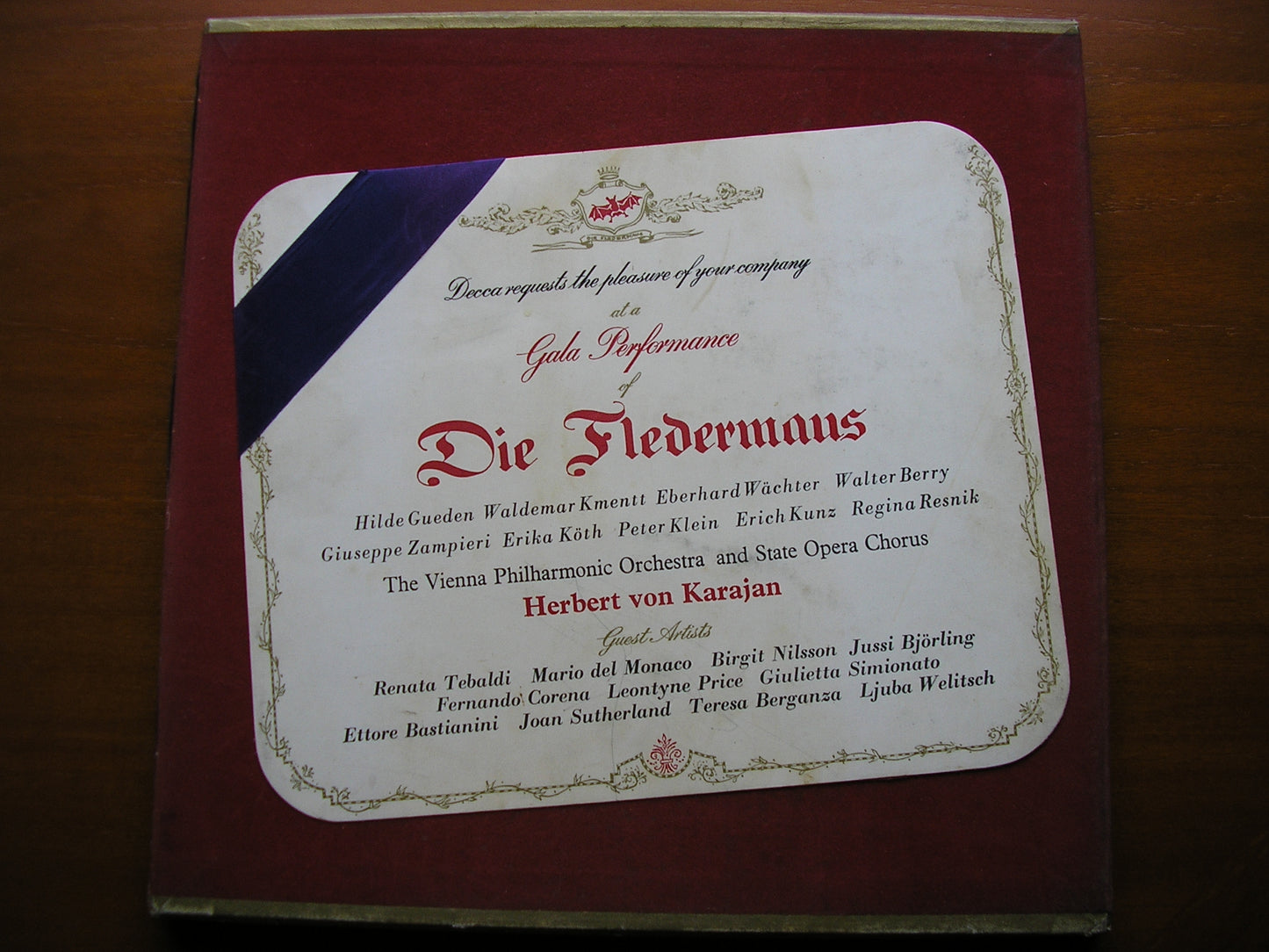 STRAUSS: DIE FLEDERMAUS Gala Performance SOLOISTS / VIENNA PHILHARMONIC ORCHESTRA / KARAJAN SET 201 - 203