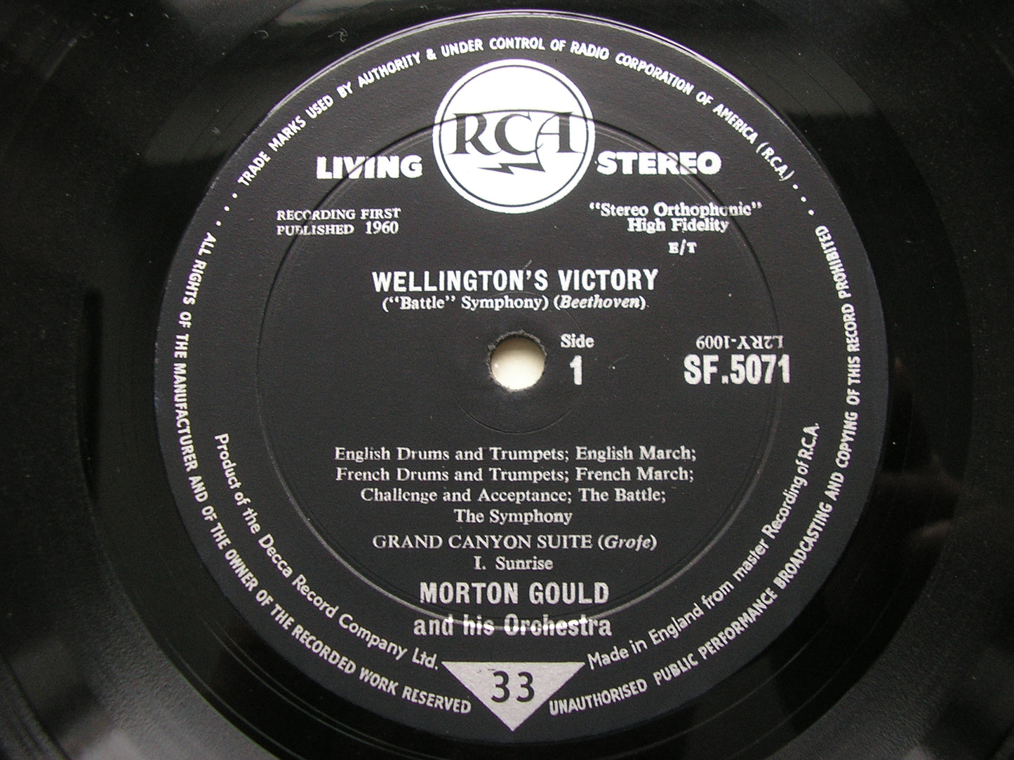 BEETHOVEN: WELLINGTON'S VICTORY / GROFE: GRAND CANYON SUITE* MORTON GOULD SF 5071