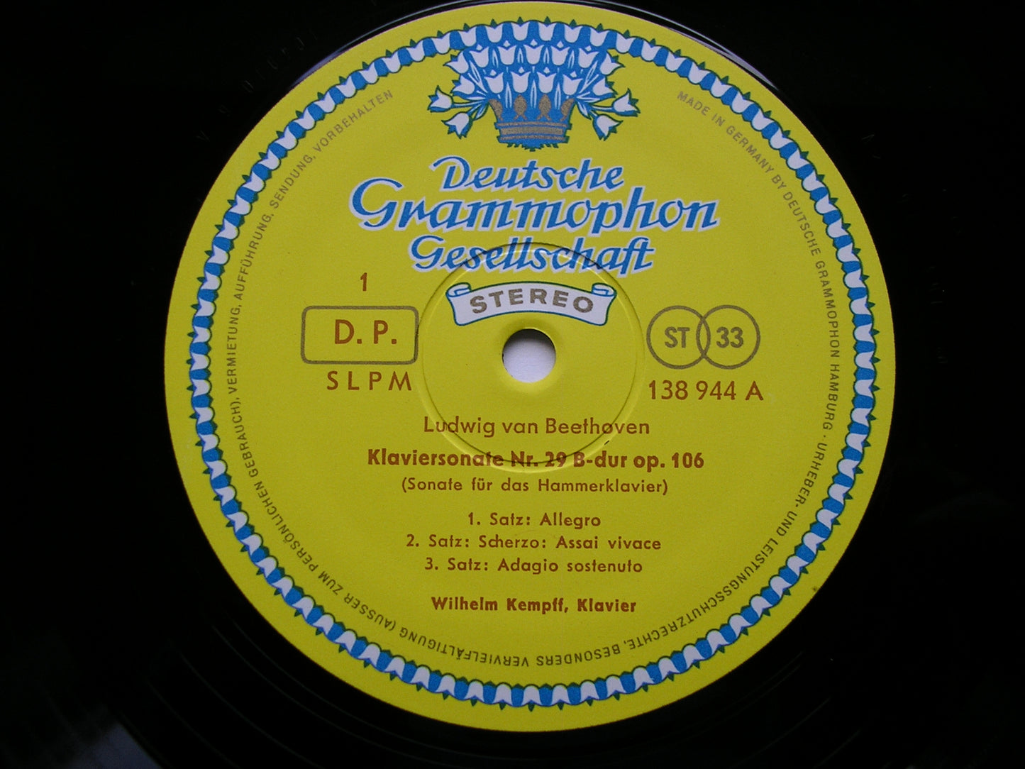 BEETHOVEN: THE COMPLETE PIANO SONATAS     WILHELM KEMPFF    11 LP  GERMAN       TULIPS