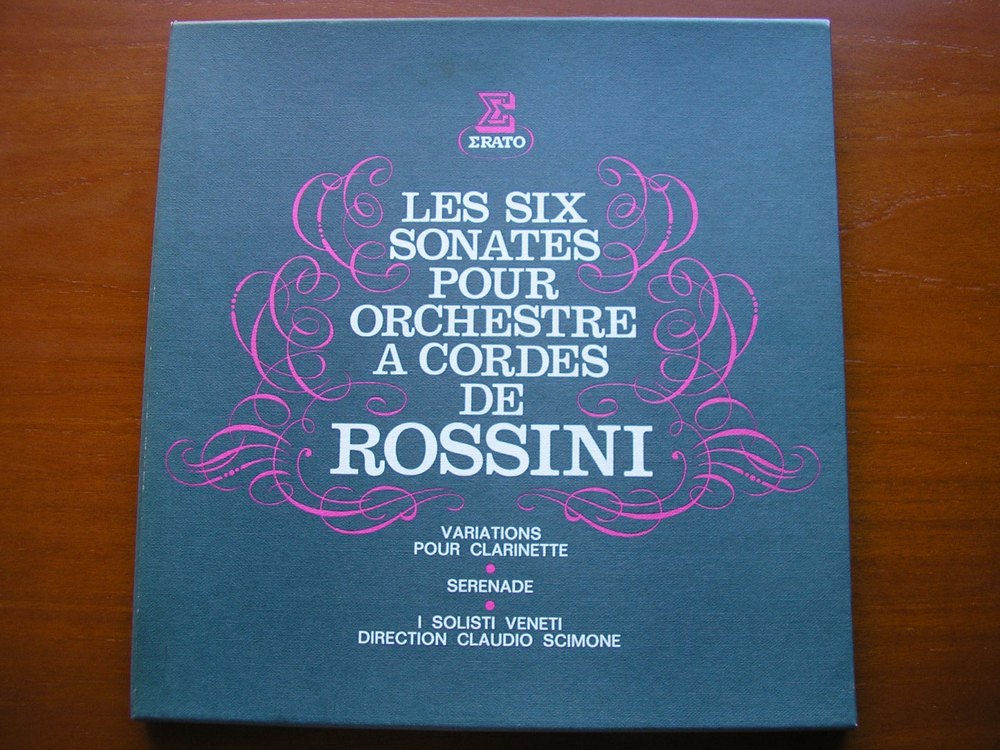 ROSSINI: STRING SONATAS Nos. 1 - 6 / VARIATIONS    I SOLOISTI VENETI / SCIMIONE   2 LP    STU 70489 / 90