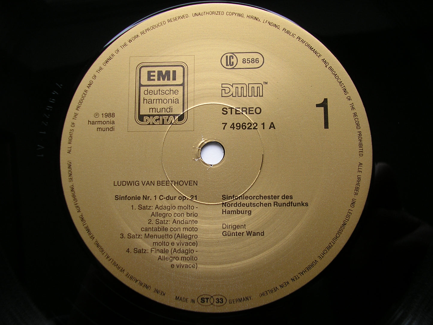 BEETHOVEN: SYMPHONIES Nos. 1 & 7 WAND / HAMBURG RADIO ORCHESTRA 749622