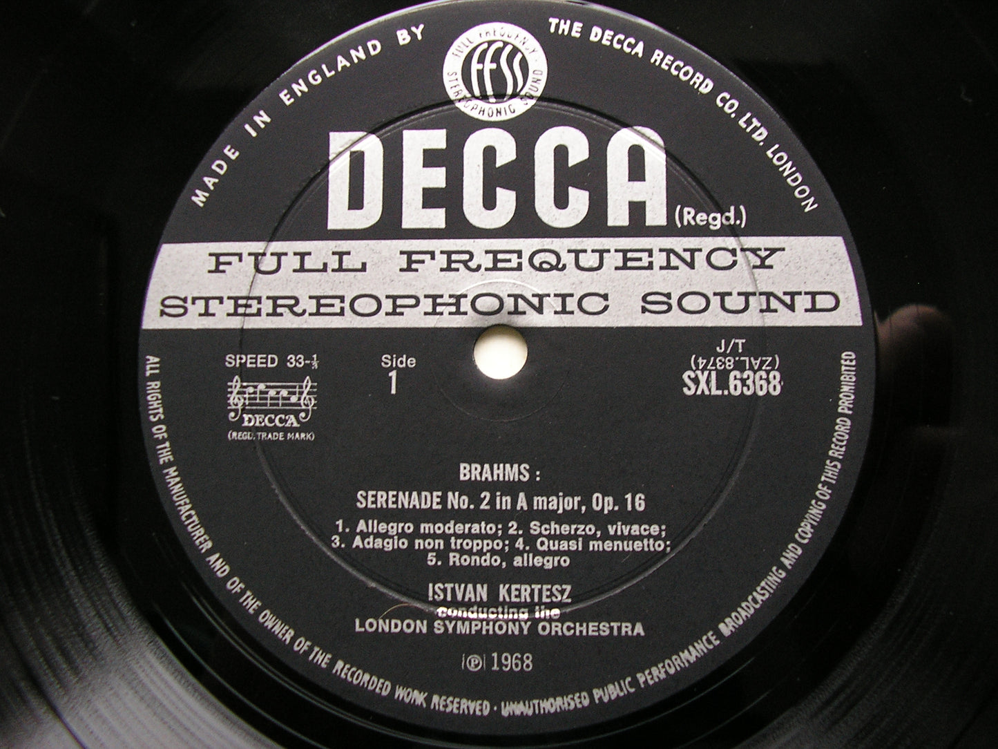 BRAHMS: SERENADE No. 2 / DVORAK: SERENADE FOR WIND Op. 44 KERTESZ / LONDON SYMPHONY SXL 6368