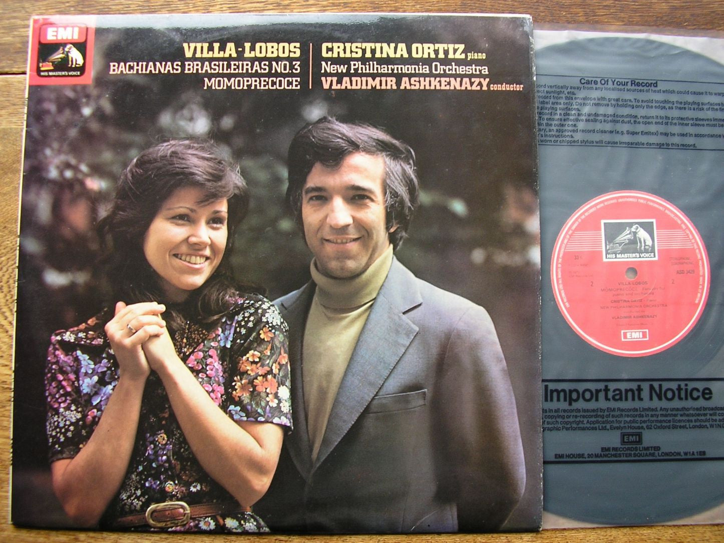 3429, 1977, black, white, stamp,