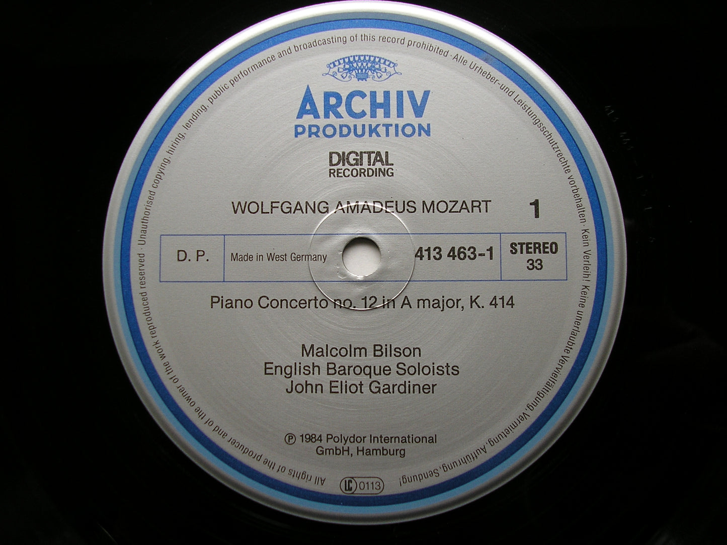 MOZART: PIANO CONCERTOS Nos. 12 & 14      BILSON / ENGLISH BAROQUE SOLOISTS / GARDINER     413 463