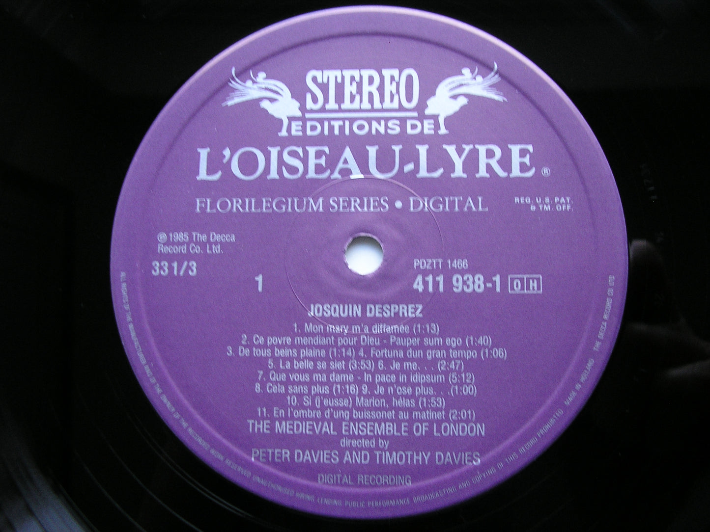 JOSQUIN: SECULAR MUSIC     THE MEDIEVAL ENSEMBLE OF LONDON / DAVIES     411 938