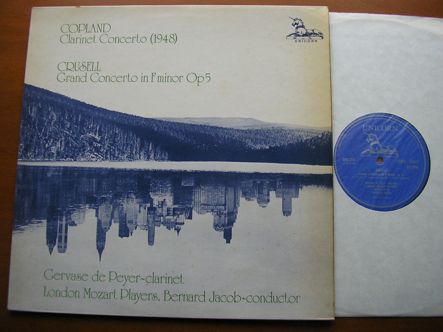 COPLAND: CLARINET CONCERTO / CRUSELL: GRAND CONCERTO in F      DE PEYER / LONDON MOZART PLAYERS / JACOB      RHS 314
