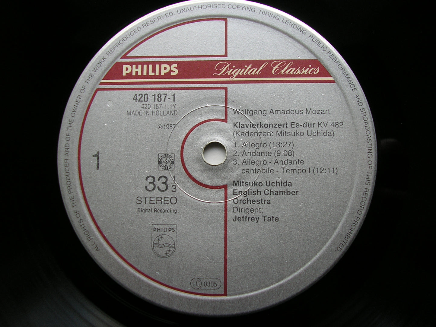 MOZART: PIANO CONCERTOS Nos. 22 & 23     MITSUKO UCHIDA / ENGLISH CHAMBER ORCHESTRA / TATE     420 187