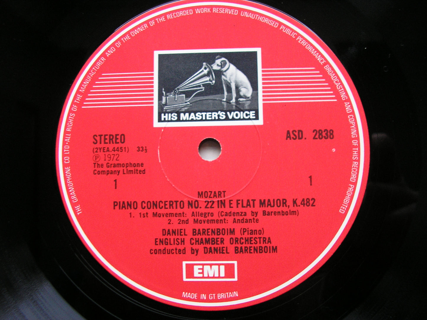 MOZART: PIANO CONCERTO No. 22 / RONDO in D       BARENBOIM / ENGLISH CHAMBER ORCHESTRA     ASD 2838