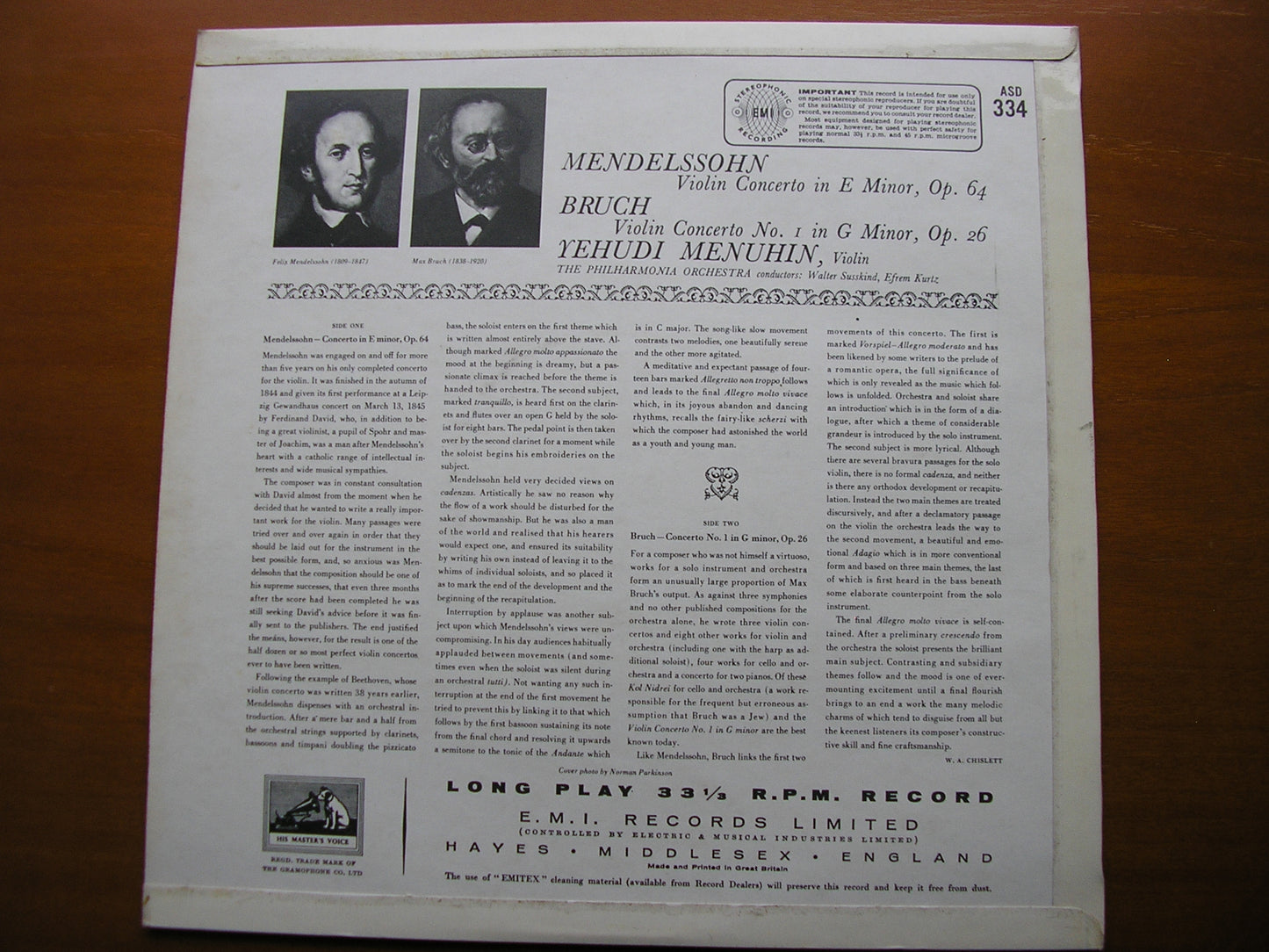 MENDELSSOHN & BRUCH: VIOLIN CONCERTOS      MENUHIN / PHILHARMONIA / SUSSKIND / KURZ      ASD 334
