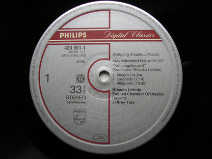 MOZART: PIANO CONCERTOS Nos. 26 & 27     UCHIDA / ENGLISH CHAMBER ORCHESTRA / JEFFREY TATE      420 951