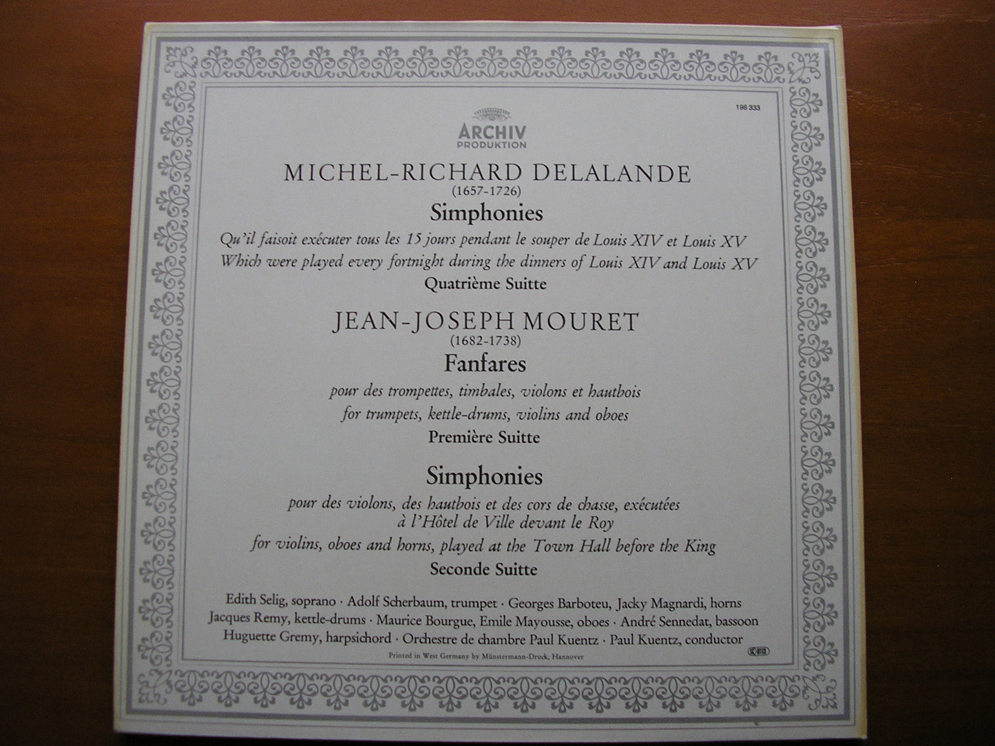 DELALANDE / MOURET: FANFARES & SIMPHONIES     PAUL KUENTZ CHAMBER ORCHESTRA / KUENTZ    198 333