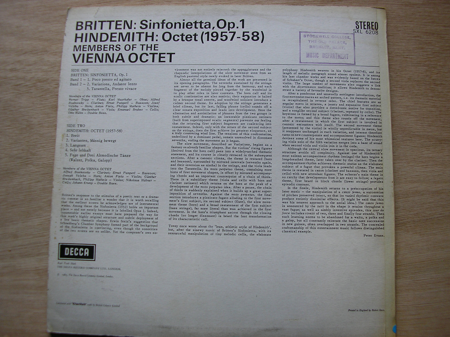 BRITTEN: SINFONIETTA / HINDEMITH: OCTET     VIENNA OCTET     SXL 6208