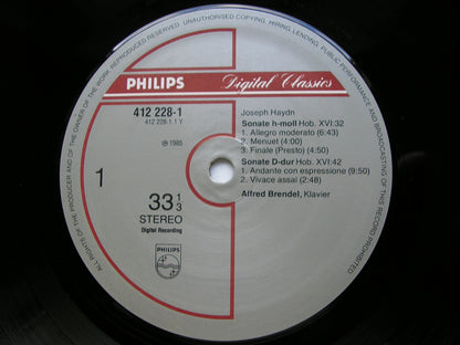 HAYDN: THREE PIANO SONATAS / FANTAISIE / ADAGIO       BRENDEL      412 228