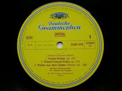KARAJAN CONDUCTS MUSIC OF THE STRAUSS FAMILY      KARAJAN / BERLIN PHILHARMONIC    3LP     2741 003