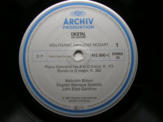 MOZART: THE PIANO CONCERTOS     MALCOLM BILSON / ENGLISH BAROQUE SOLOISTS / GARDINER     DG ARCHIV    8 LP + 2 CD