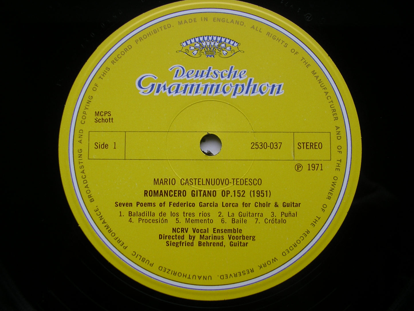 CASTELNUOVO TEDESCO: ROMANCERO GITANO Op. 152 / BUSSOTTI: ULTIMA RARA / HARTIG: PERCHE Op. 28   BEHREND / NCRV VOCAAL ENSEMBLE / VOORBERG     2530 037