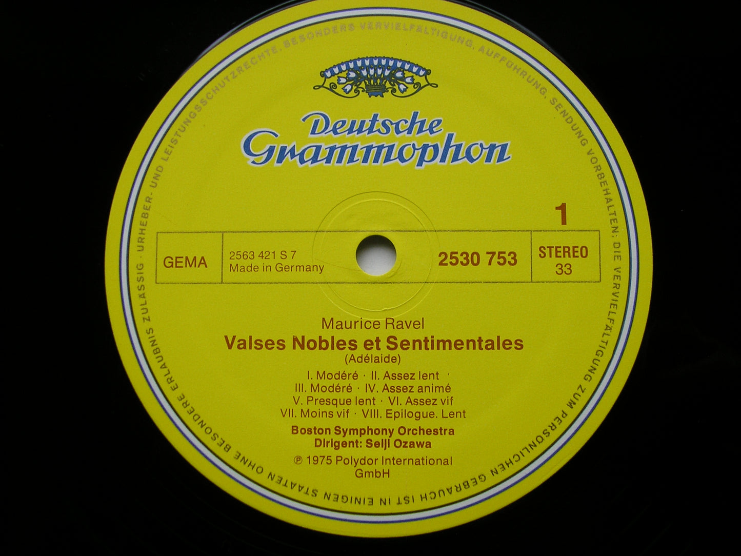 RAVEL: VALSES NOBLES ET SENTIMENTALES / PAVANE / ALBORADA DEL GRACIOSO      OZAWA / BOSTON SYMPHONY ORCHESTRA    2530 753