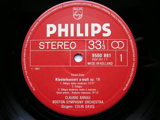 GRIEG & SCHUMANN: PIANO CONCERTOS       ARRAU / BOSTON SYMPHONY / DAVIS      9500 891