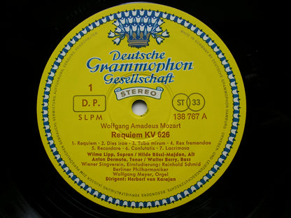 MOZART: REQUIEM     SOLOISTS / BERLIN PHILHARMONIC / KARAJAN     138 767