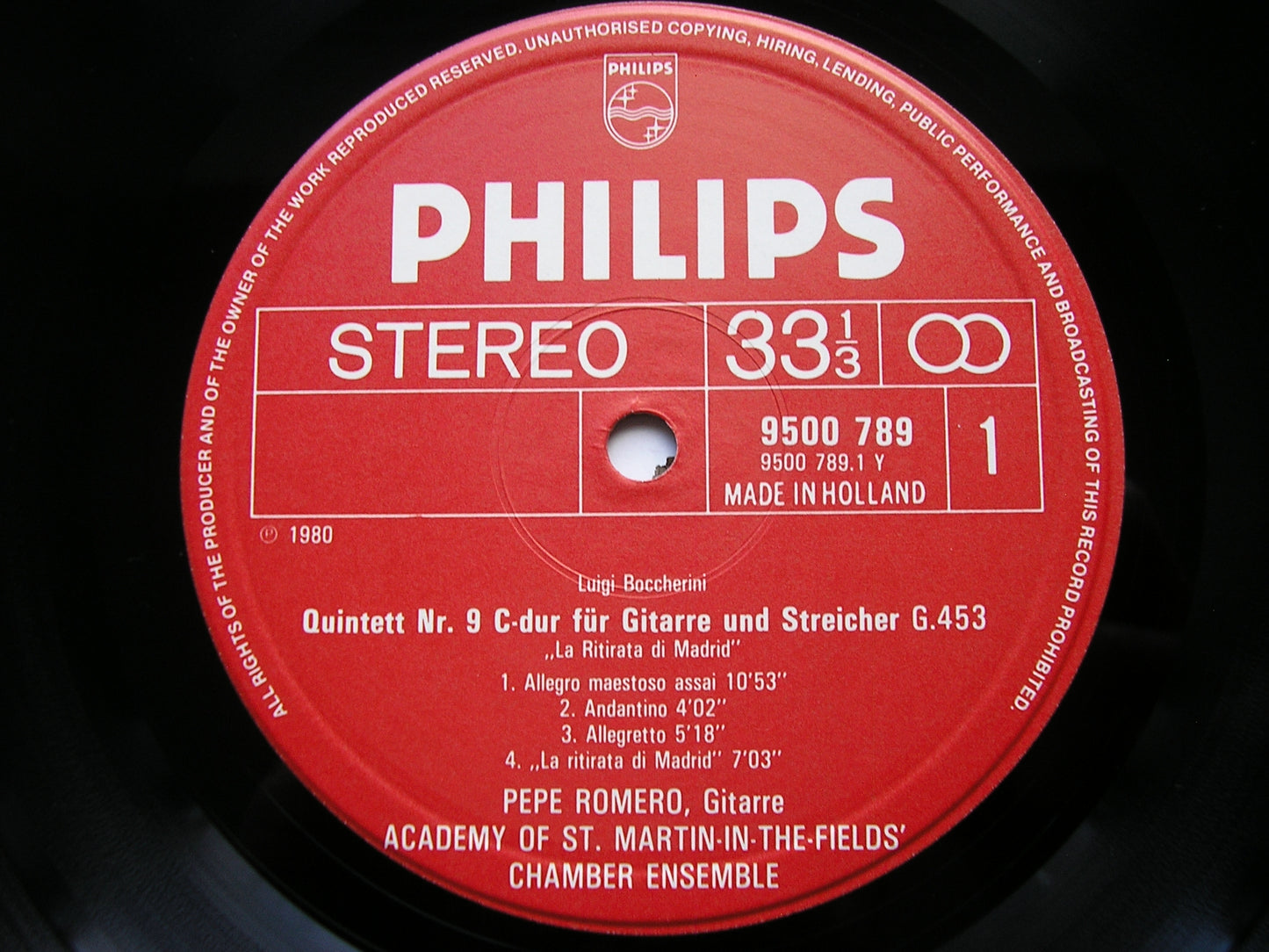 BOCCHERINI: GUITAR QUINTETS Nos. 3 & 9     ROMERO / ACADEMY OF SAINT MARTIN IN THE FIELDS       9500 789