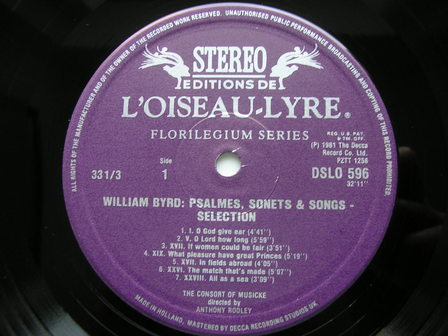 BYRD: PSALMS / SONNETS & SONGS 1588     THE CONSORT OF MUSIC    DSLO 596