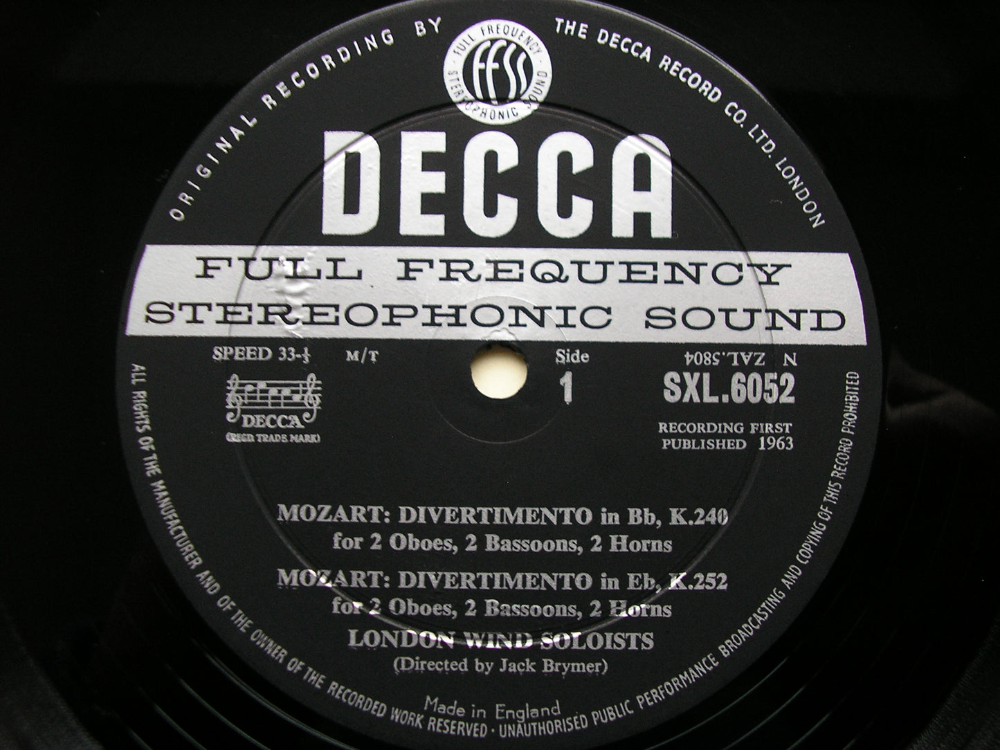 SXL 6052  MOZART: COMPLETE WIND MUSIC Volume 4      BRYMER / LONDON WIND SOLOISTS        ED1