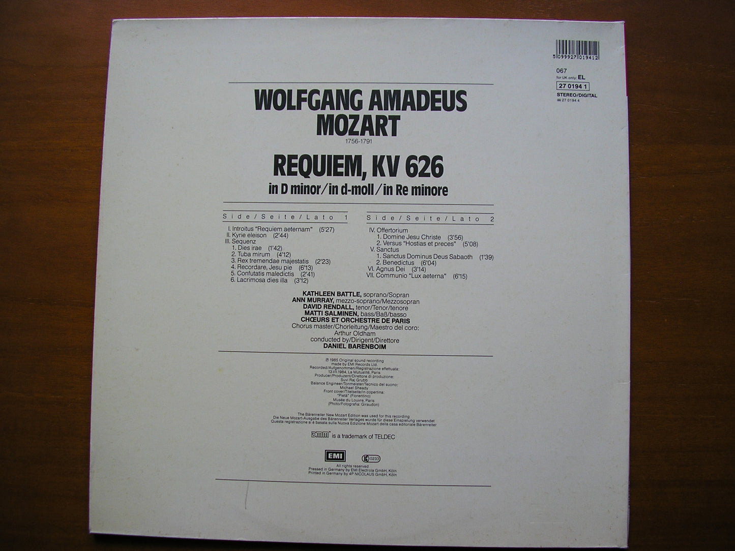 MOZART: REQUIEM     SOLOISTS / ORCHESTRE DE PARIS / BARENBOIM    27 0194