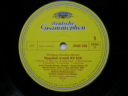 MOZART: REQUIEM      SOLOISTS / BERLIN PHILHARMONIC / KARAJAN      2530 705