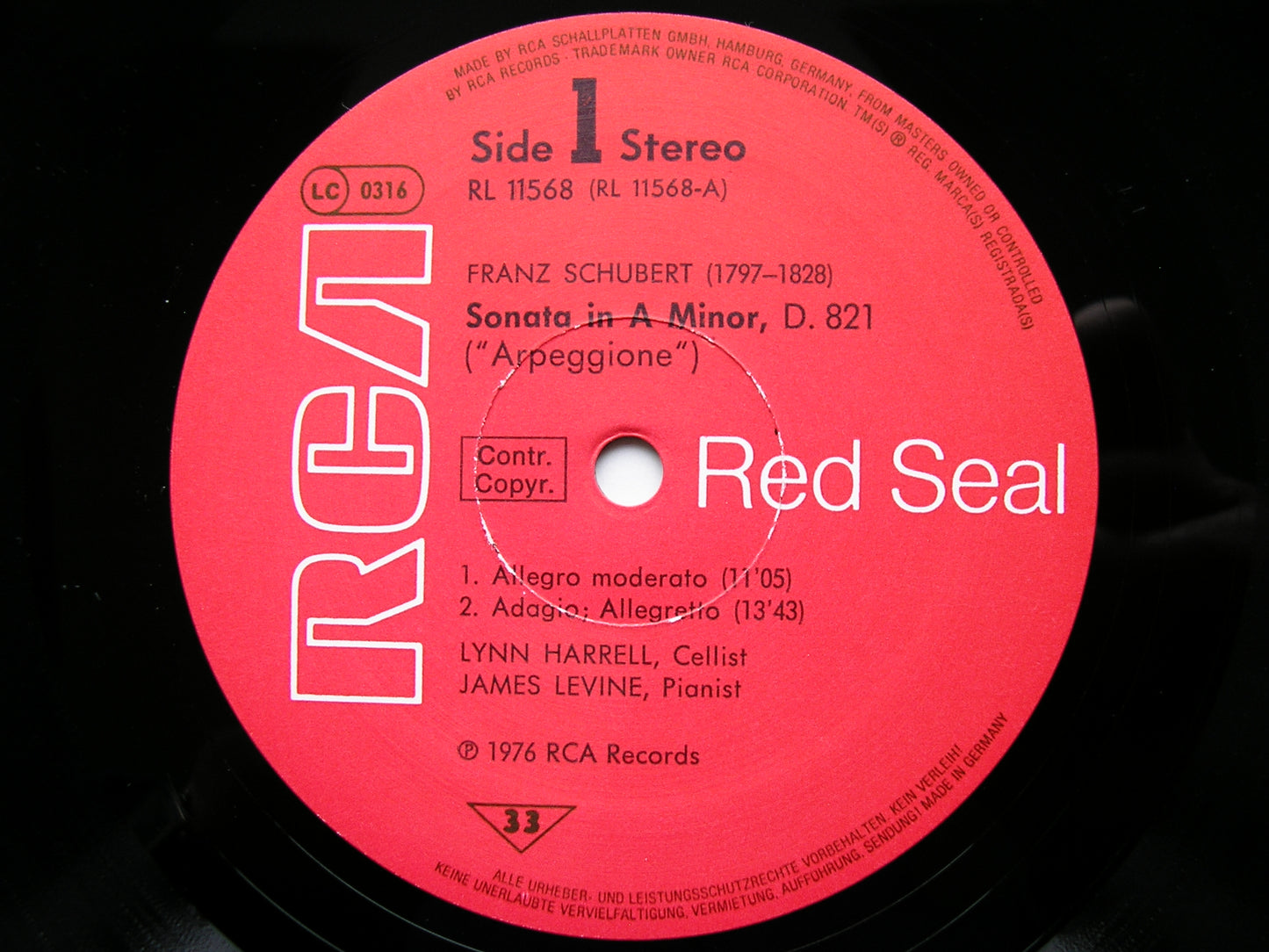 SCHUBERT: ARPEGGIONE SONATA D821 / MENDELSSOHN: SONATA Op. 58     JAMES LEVINE / LYNN HARRELL       RL 11568