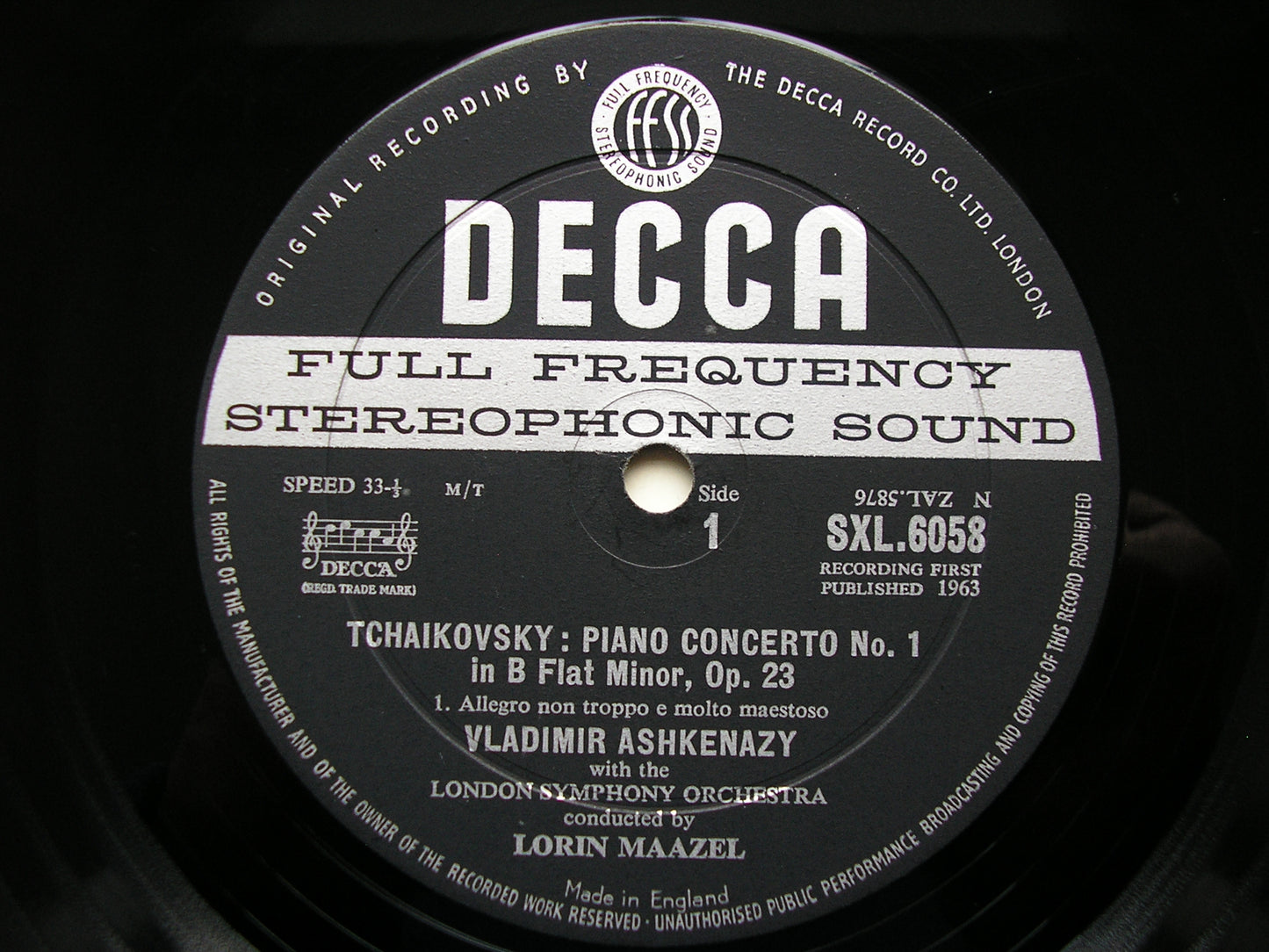 SXL 6058  TCHAIKOVSKY: PIANO CONCERTO No. 1      ASHKENAZY / LONDON SYMPHONY / MAAZEL     ED1