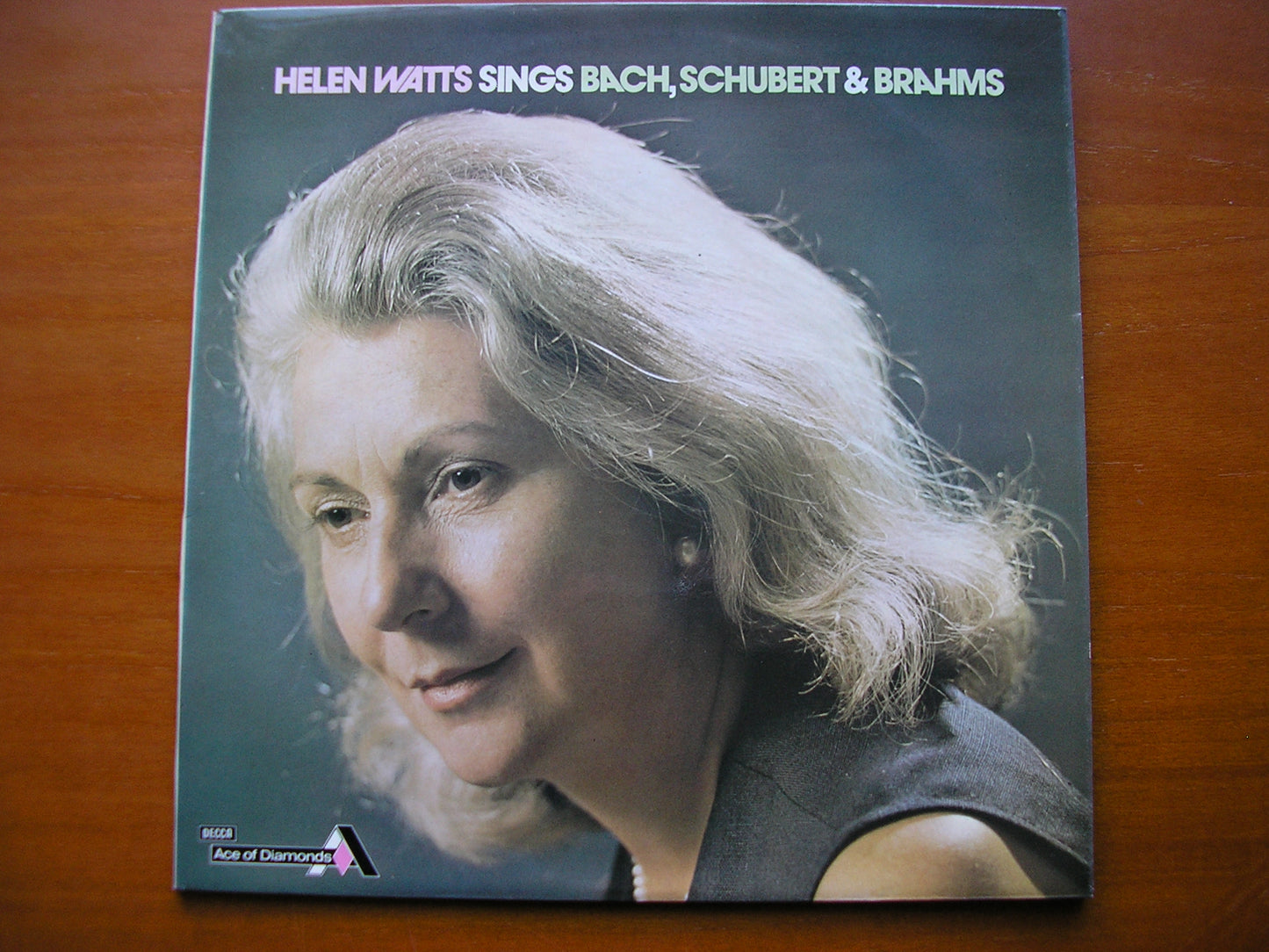 HELEN WATTS SINGS BACH / SCHUBERT / BRAHMS     STUTTGART CHAMBER ORCHESTRA / MUNCHINGER / SUISSE ROMANDE / ANSERMET    SDD 402