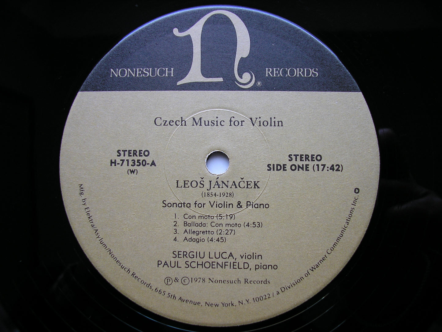 CZECH MUSIC FOR VIOLIN: JANACEK / DVORAK / SMETANA      SERGIO LUCA / PAUL SCHOENFIELD    H-71350