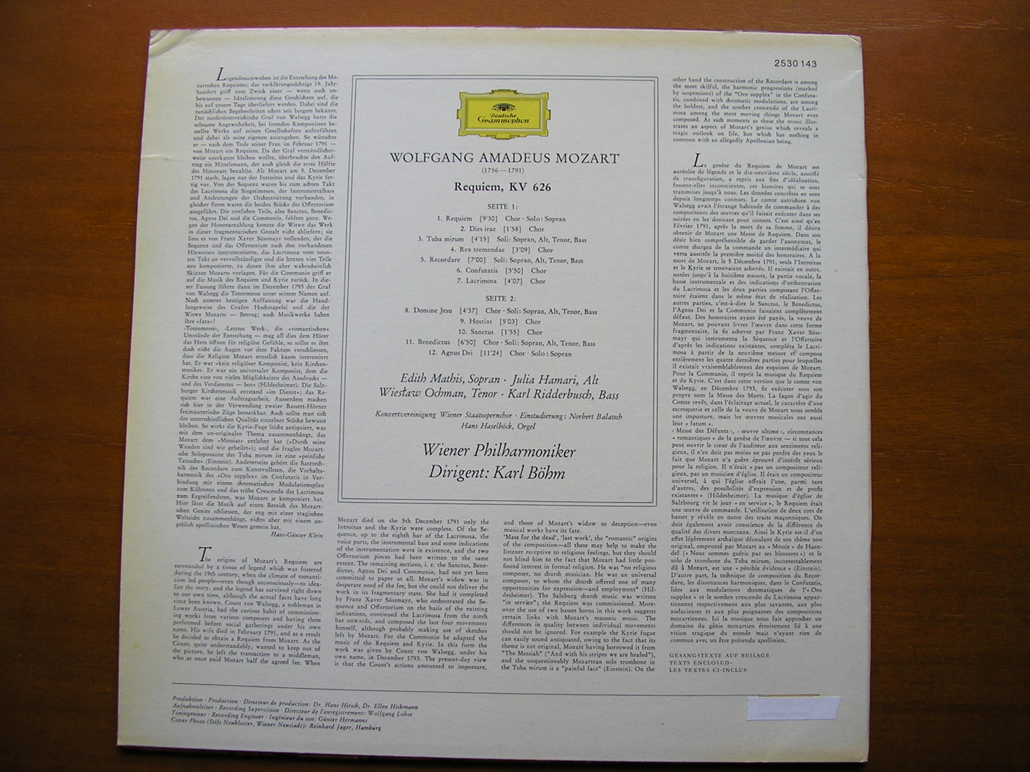 MOZART: REQUIEM    SOLOISTS / VIENNA PHILHARMONIC / BOHM      2530 143