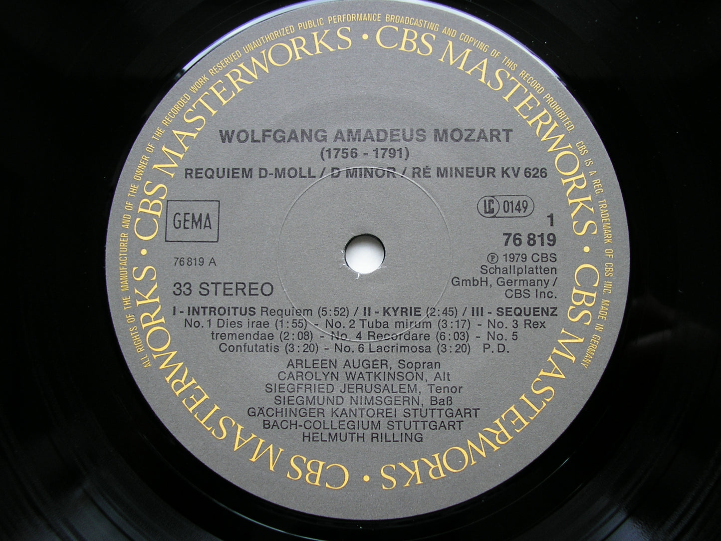 MOZART: REQUIEM   SOLOISTS / RILLING / CHOIR / BACH COLLEGIUM STUTTGART / RILLING     76819