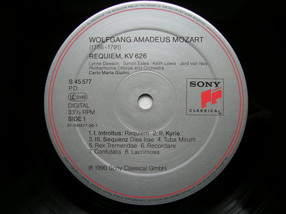 MOZART: REQUIEM    SOLOISTS / PHILHARMONIA / GIULINI      S 45577