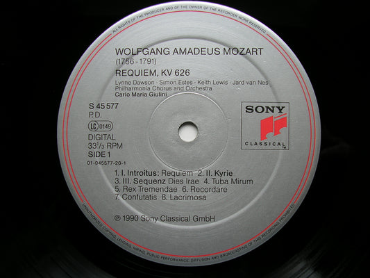 MOZART: REQUIEM    SOLOISTS / PHILHARMONIA / GIULINI      S 45577