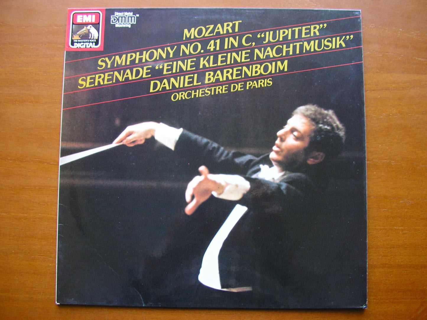 MOZART: SYMPHONY No. 41 'Jupiter' / EINE KLEINE NACHTMUSIK     BARENBOIM / ORCHESTRE DE PARIS     27 0016