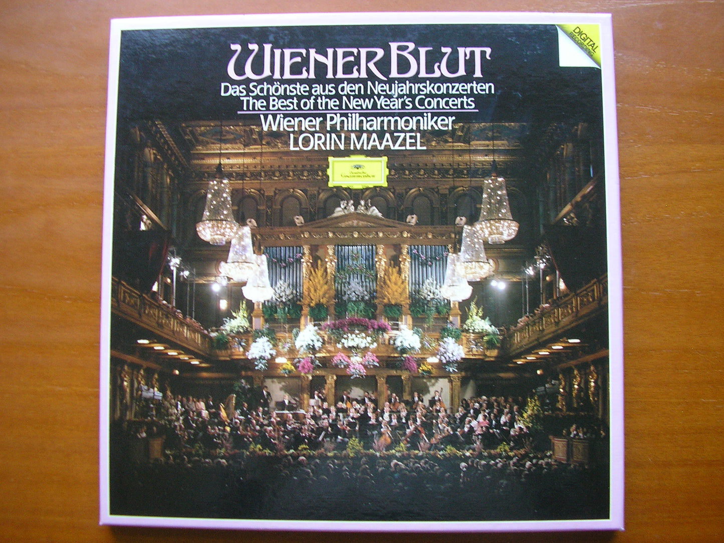 WEINER BLUT: The best of NEW YEAR'S CONCERTS       MAAZEL / VIENNA PHILHARMONIC ORCHESTRA     3LP    413 479