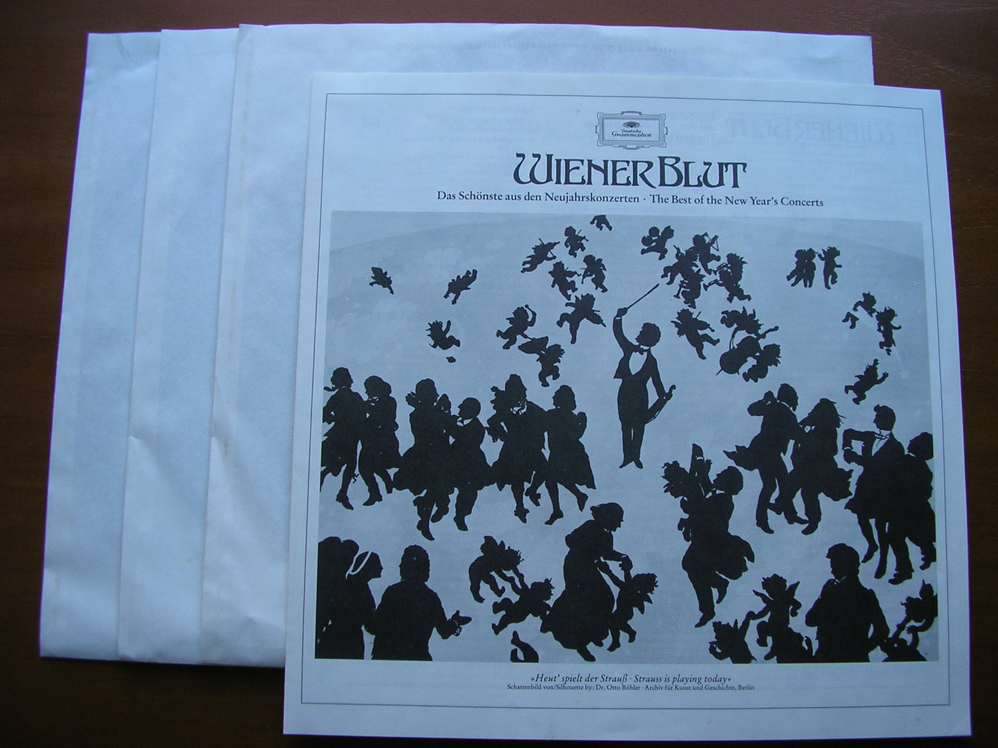 WEINER BLUT: The best of NEW YEAR'S CONCERTS       MAAZEL / VIENNA PHILHARMONIC ORCHESTRA     3LP    413 479