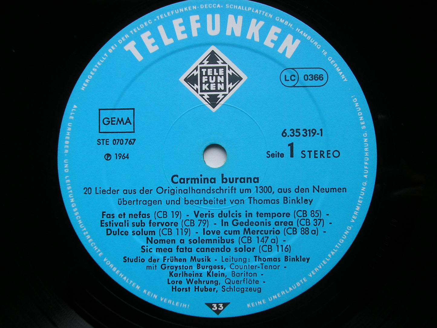 CARMINA BURANA: 33 SONGS FROM THE 13th CENTURY MANUSCRIPT  /  STUDIO OF EARLY MUSIC     6.35319