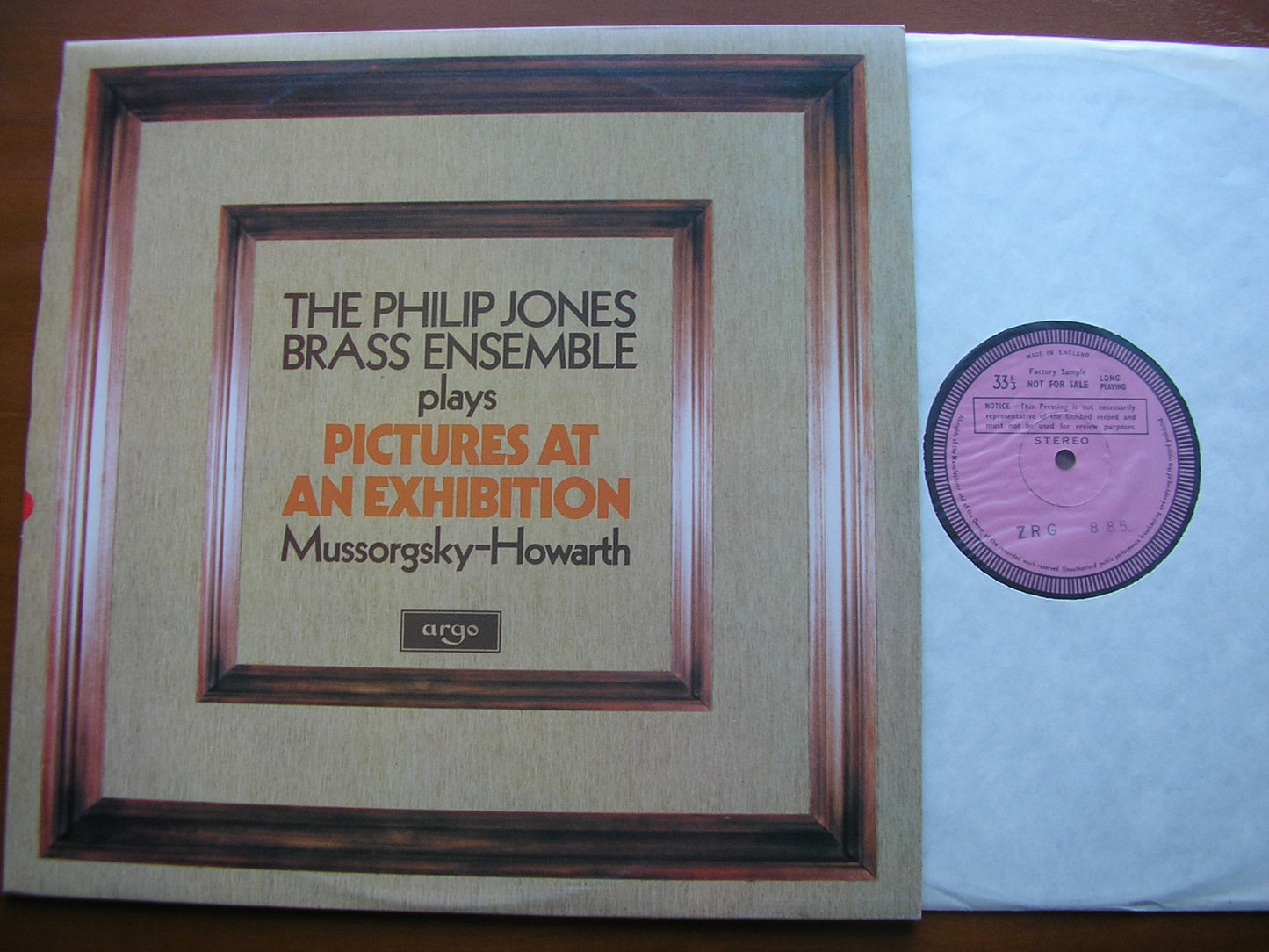 MUSSORGSKY: PICTURES AT AN EXHIBITION    THE PHILIP JONES BRASS ENSEMBLE    ZRG 885