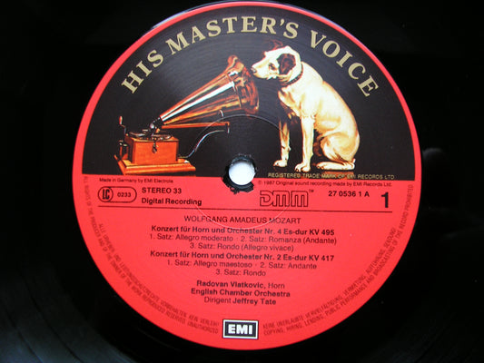 MOZART: HORN CONCERTOS Nos. 1 - 4       VLATKOVIC / ENGLISH CHAMBER ORCHESTRA / TATE    27 0536
