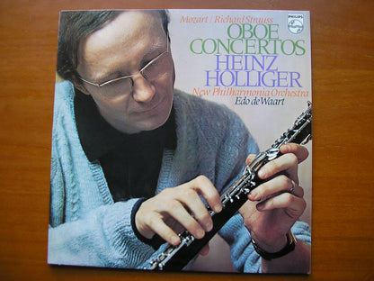 MOZART: OBOE CONCERTO K314 / STRAUSS: OBOE CONCERTO in D      HOLLIGER / NEW PHILHARMONIA / DE WAART      6500 174