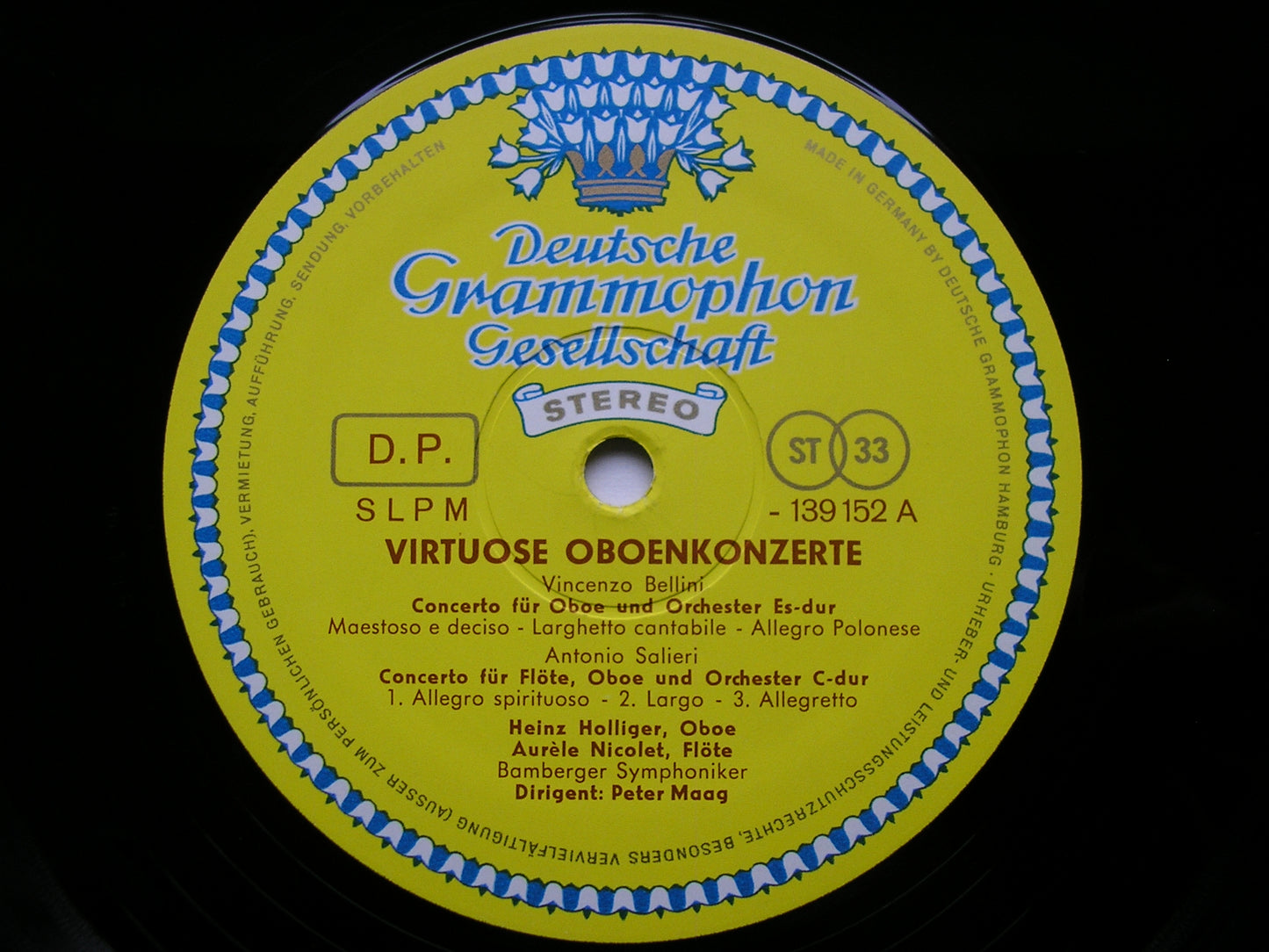 OBOE CONCERTOS: BELLINI / CIMAROSA / SALIERI / DONIZETTI      HOLLIGER / BAMBERG SYMPHONY / MAAG     139 152